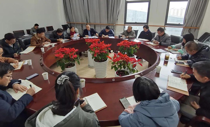 龙8头号玩家(国际)官方网站（煤化）集团直属党委二支部举行学习贯彻十九届六中全会精神主题党日活动