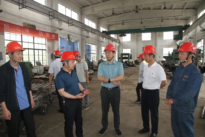 【主题教育】龙8头号玩家(国际)官方网站（煤化）集团党委副书记、工会主席王鑫一行到后所煤矿开展主题教育调研