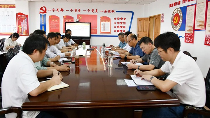 【龙8头号玩家(国际)官方网站简讯】云维集团召开主题教育调研成果交流会｜先锋煤业公司开展反腐倡廉警示教育活动｜金发煤业公司开展安全专项检查