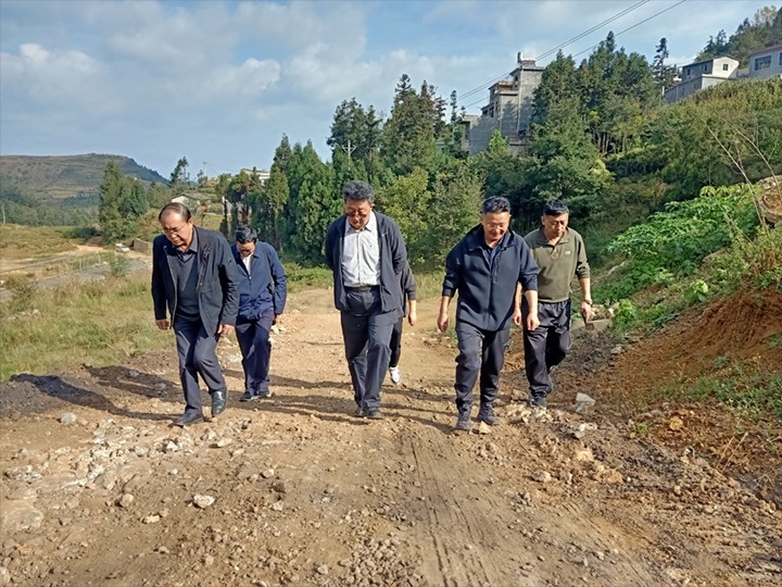 【基层调研】龙8头号玩家(国际)官方网站（煤化）集团专职外部董事寸延峰一行到顺源煤矿调研指导工作